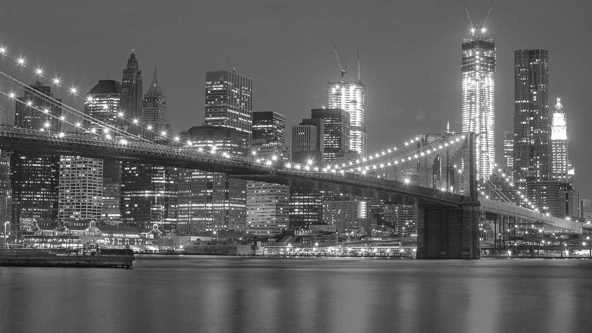 Night Street Photography: Neon Signs, Street Lights and Shadows After Dark